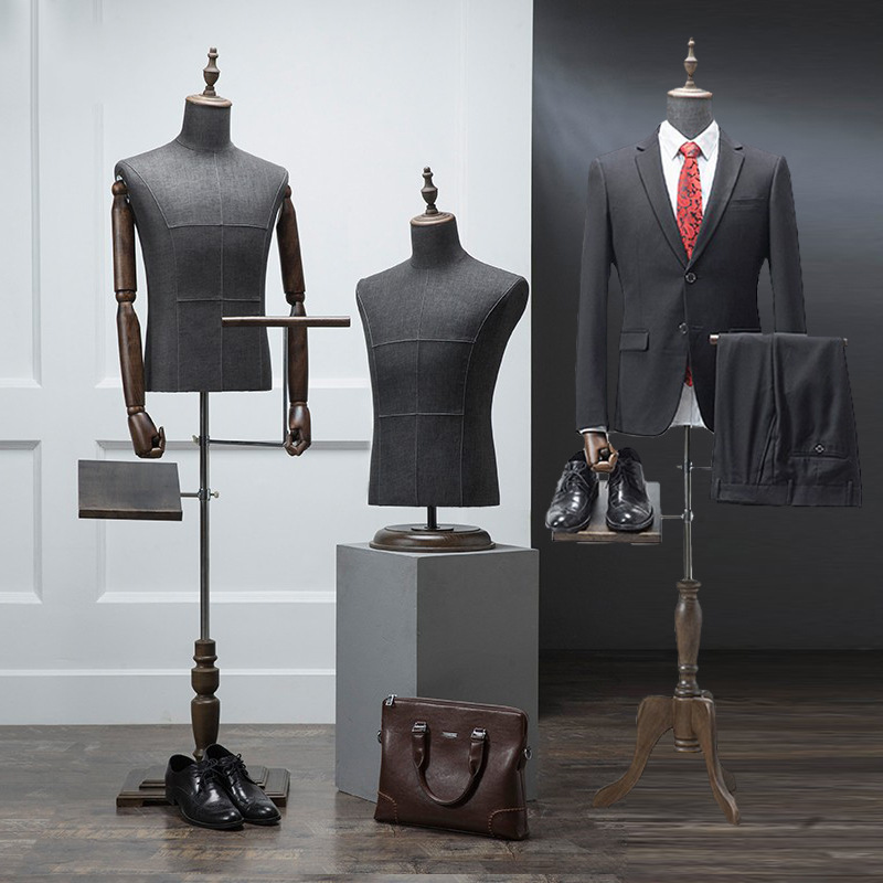 Men'S Formal Wear Stores - Erkek Takım Elbise Manevrası, Vitrin İçin